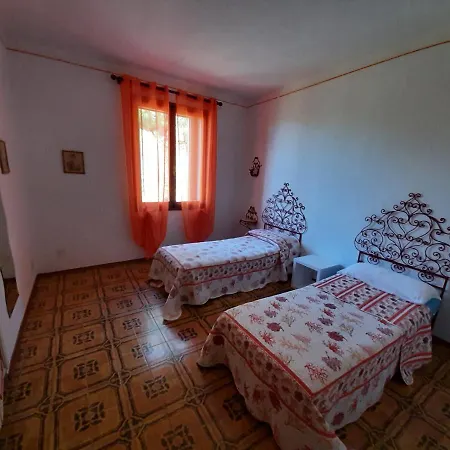 Mirella Capoliveri (Isola d'Elba)